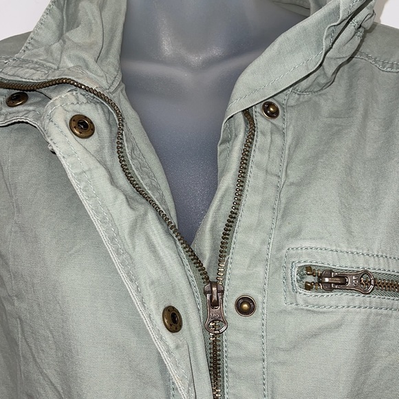 GAP Women’s Khaki Green Short Utility Douglas Fir Denim Jacket Size Small - Picture 4 of 12